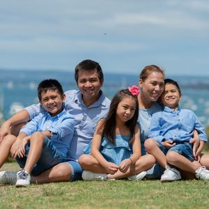 Meet your Posher, Plong